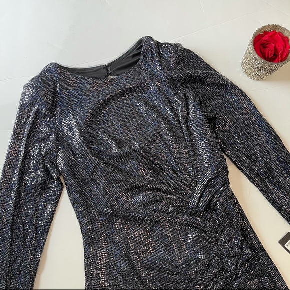 Xscape Kyhle Back Cutout Long Sleeve Gown - Picture 3 of 16